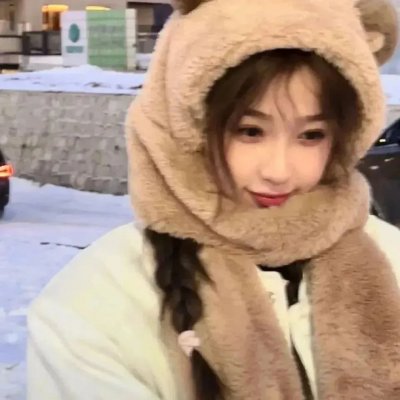 拥抱太阳的月亮